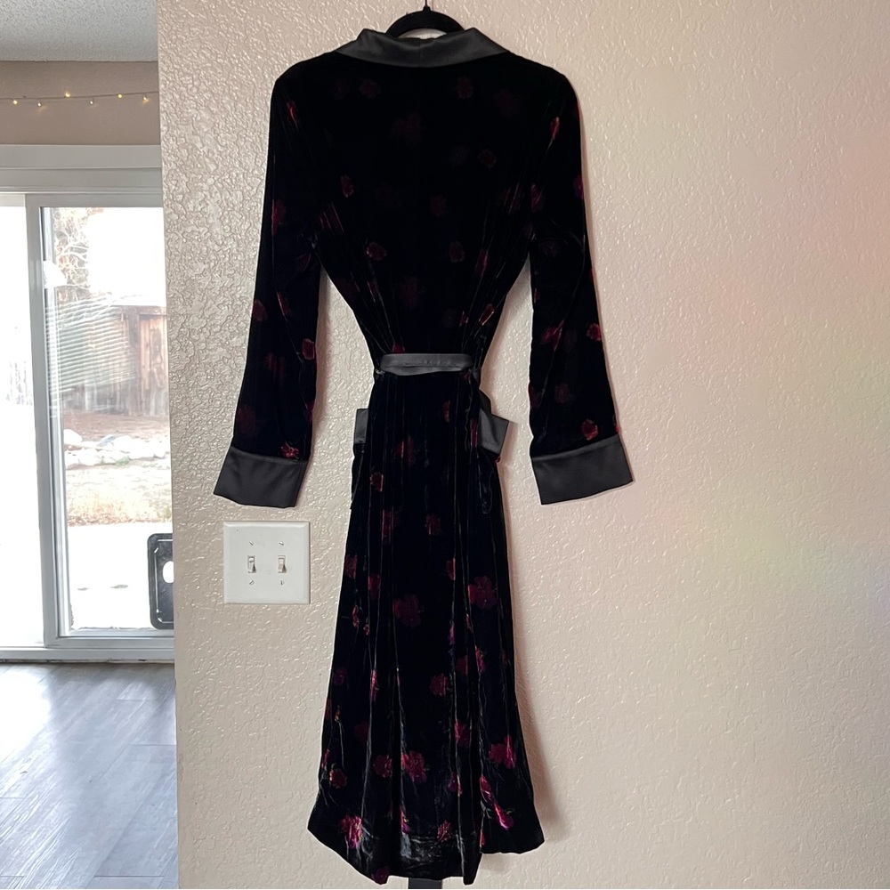 Victoria’s Secret Robe - Picture 5 of 6